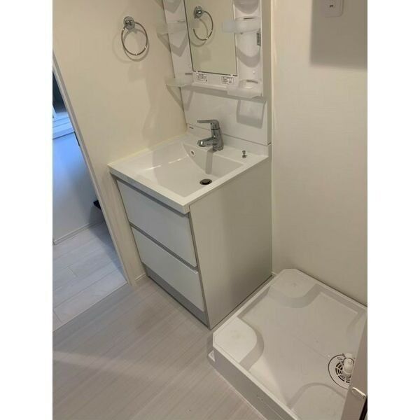 洗面設備　※同シリーズの写真になります。