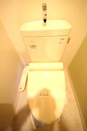 トイレ　※イメージ　同物件別号室の写真