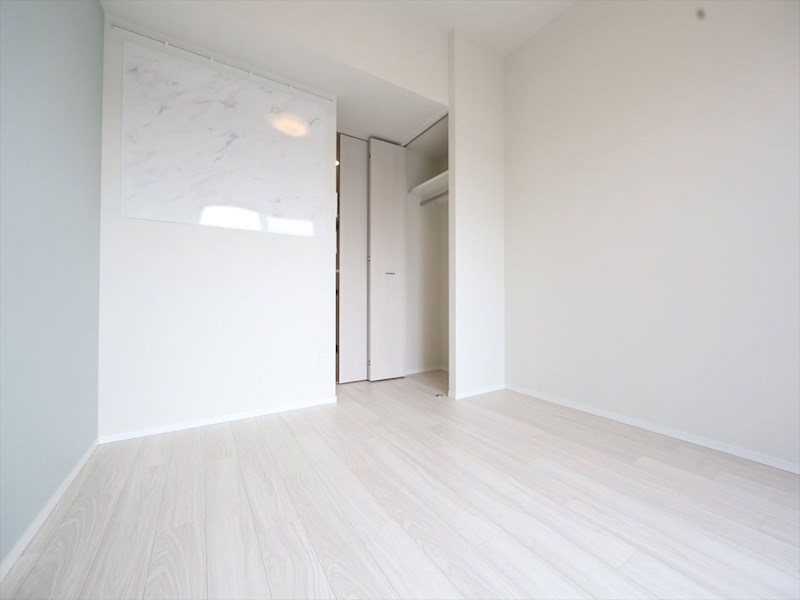 居室・リビング　洋室6.1帖　クローゼット付（収納充実してます）