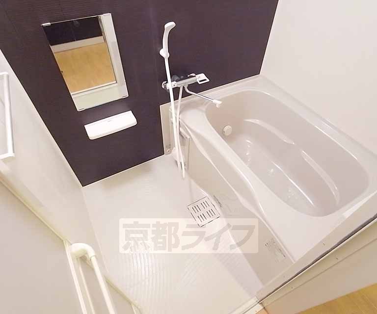 バス・シャワールーム　高級感のあるお風呂です！