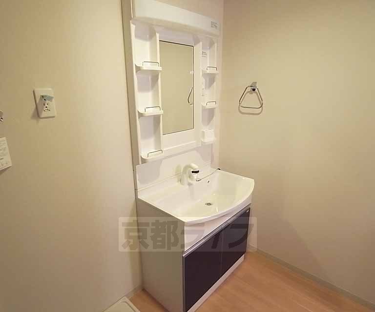 その他設備　独立洗面台です！