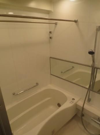 バス・シャワールーム　☆ゆっくりくつろげるお風呂☆
