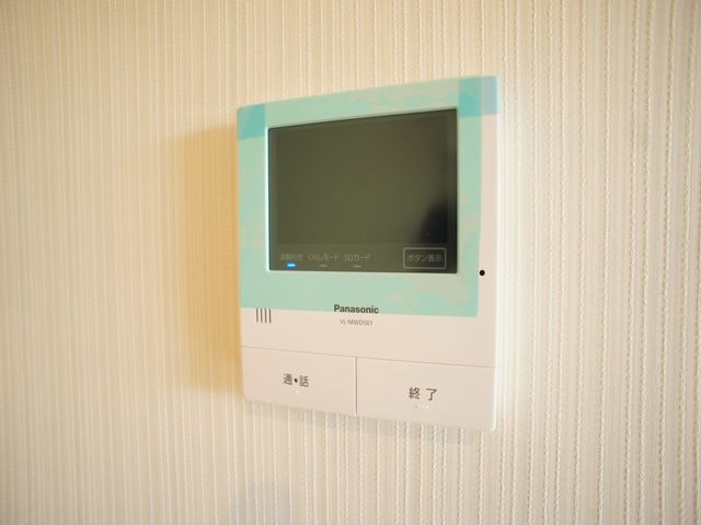 その他設備　訪問者の確認ができるTVドアホン付きです♪