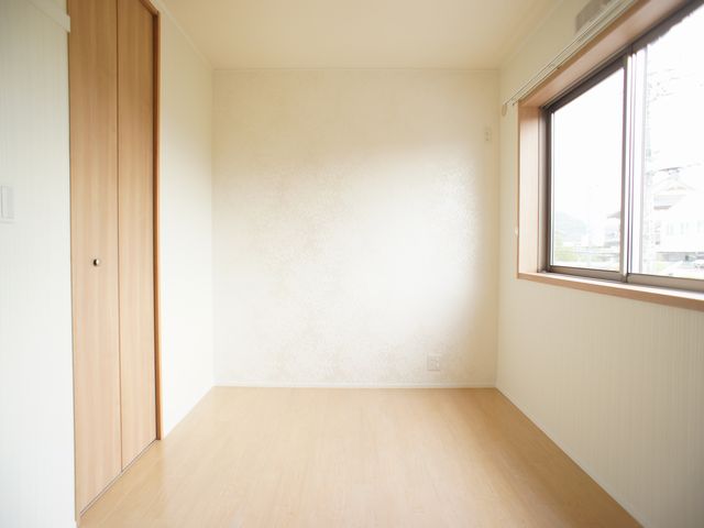 その他部屋・スペース　便利な室内物干しが付いています♪