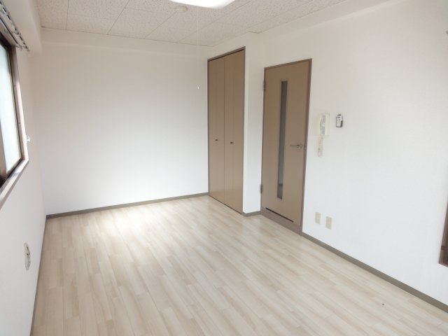 その他部屋・スペース　同物件別号室のものです。