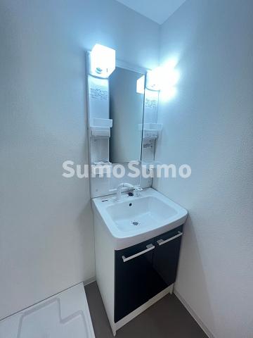 洗面設備　コンパクトで使いやすい洗面所