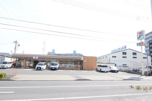コンビニ　セブンイレブン足立江北橋東店（コンビニ）まで1554m