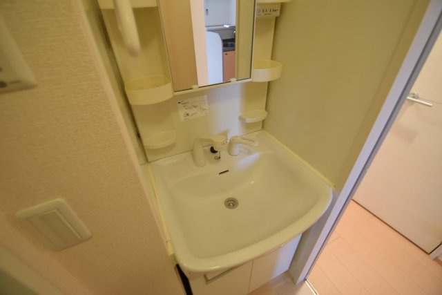 洗面設備　シャンプードレッサー付き