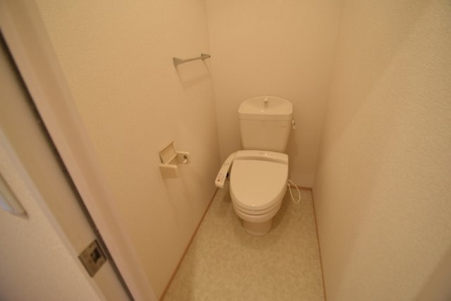 トイレ　ウォッシュレット付き