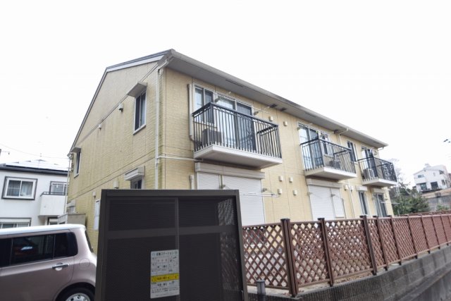 建物外観　閑静な住宅街