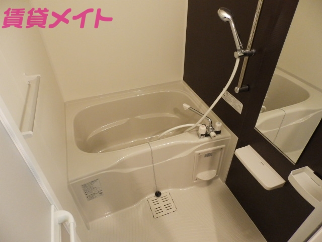 バス・シャワールーム　同物件別室画像