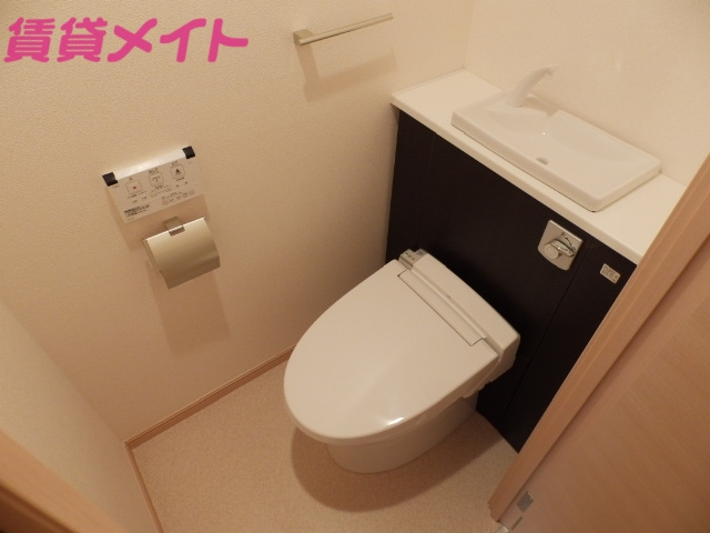 トイレ　同物件別室画像