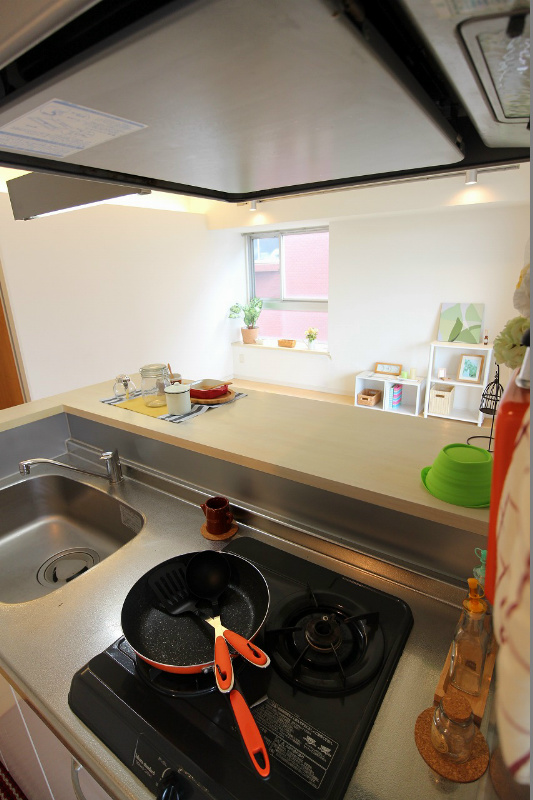 キッチン　キッチンからTVも観れそうですね♪