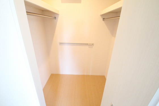 収納　※別部屋の写真です