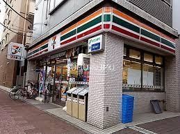 コンビニ　セブンイレブン横浜東神奈川1丁目店（コンビニ）まで640m