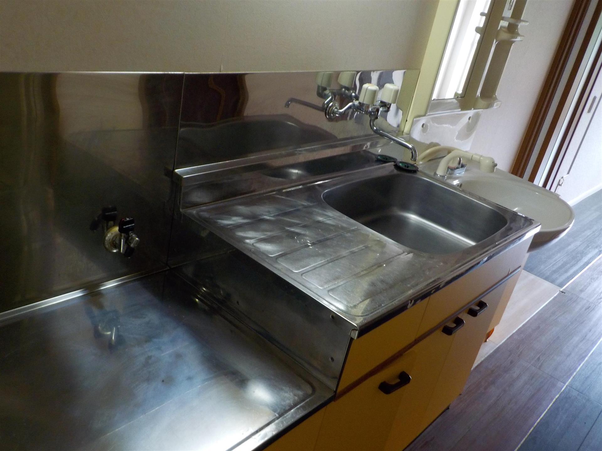 キッチン　洗濯機中置