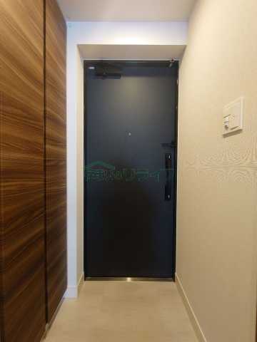 玄関　反転タイプ・別部屋参考写真