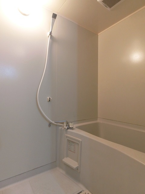 バス・シャワールーム　図面と現状に相違がある場合には現状を優先