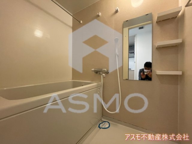 バス・シャワールーム　同マンション別部屋参考写真