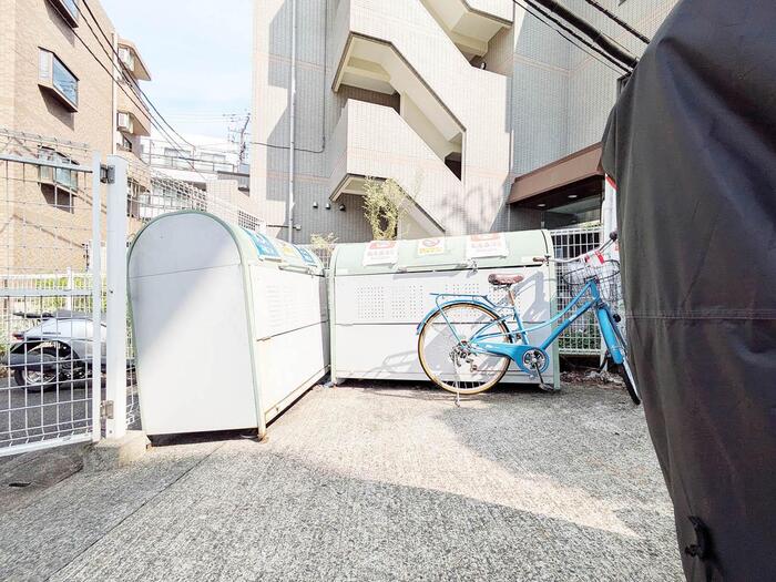 その他設備　ごみ置き場