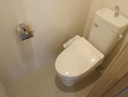 トイレ　別号室の参考写真です。