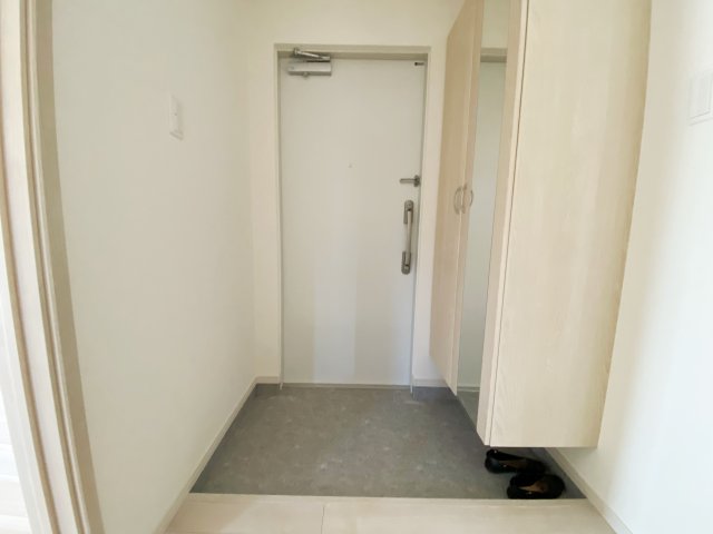 玄関　別号室の参考写真です。