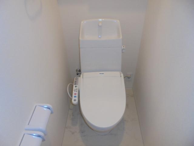 トイレ　シャワー付トイレ