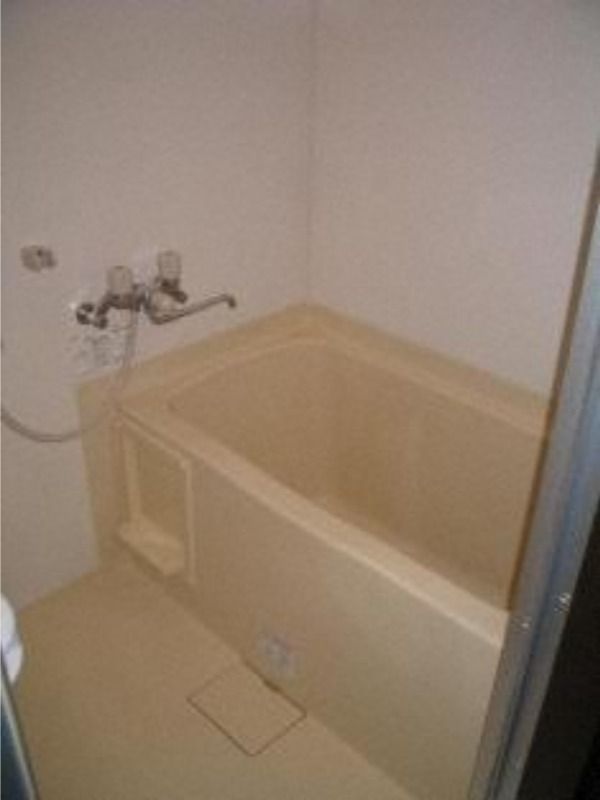 バス・シャワールーム　別号室の写真です♪