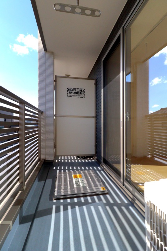 バルコニー　図面と現状に相違がある場合には現状を優先