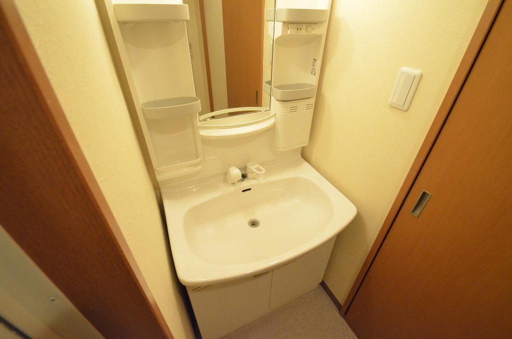 洗面設備　洗髪洗面化粧台