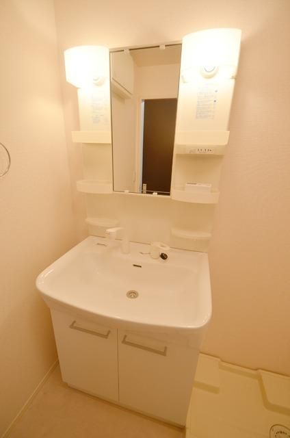 洗面設備　同一タイプ