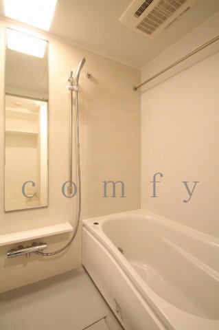 バス・シャワールーム　追炊き浴室乾燥機付きバス