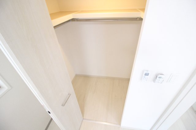 収納　ウォークインクローゼット