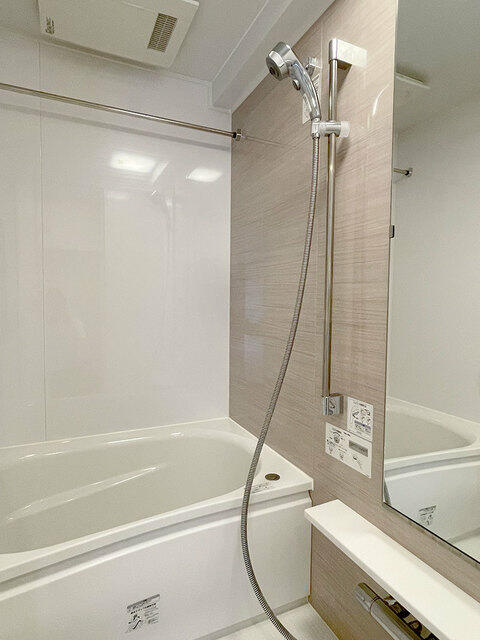 バス・シャワールーム　※写真は同タイプ住戸です。