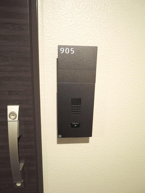 玄関　※写真は同タイプ住戸です。