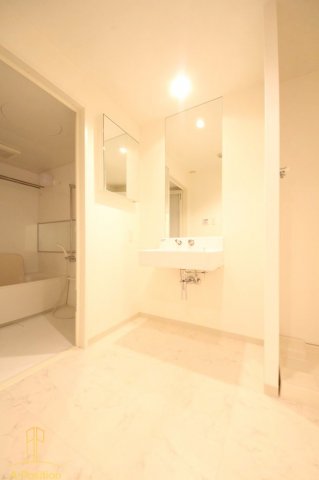 洗面設備　HORIE LUX