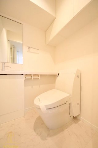 トイレ　HORIE LUX