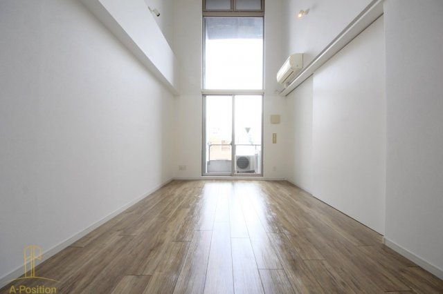 居室・リビング　HORIE LUX