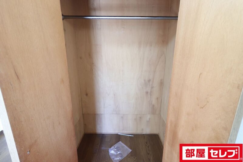 収納　※３０３号室内装写真参照