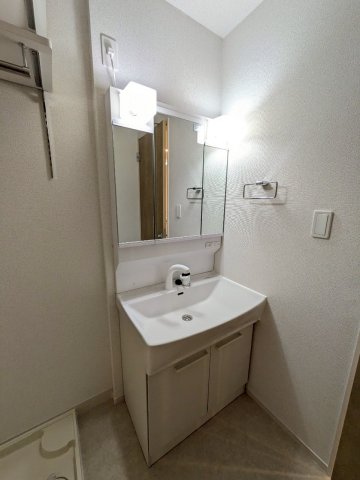 洗面設備　※同タイプの写真となります。