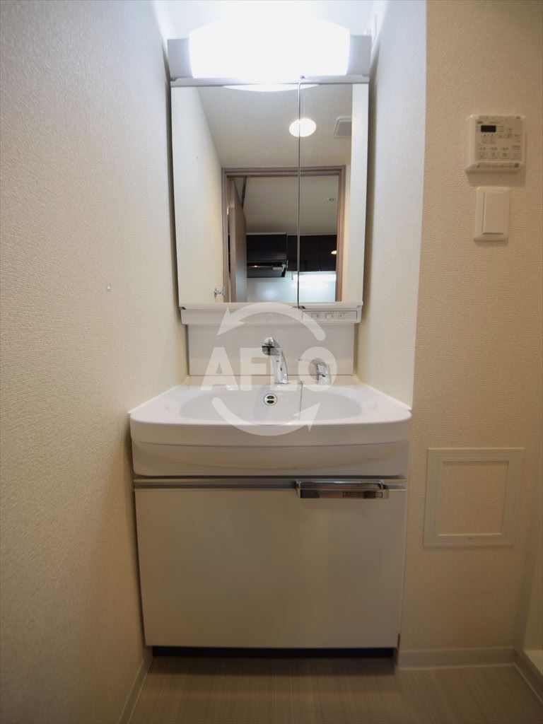 洗面設備　メインステージ京町堀　独立洗面化粧台