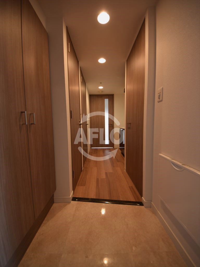 玄関　メインステージ京町堀　玄関スペース