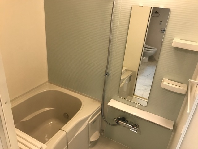 バス・シャワールーム　バスルーム