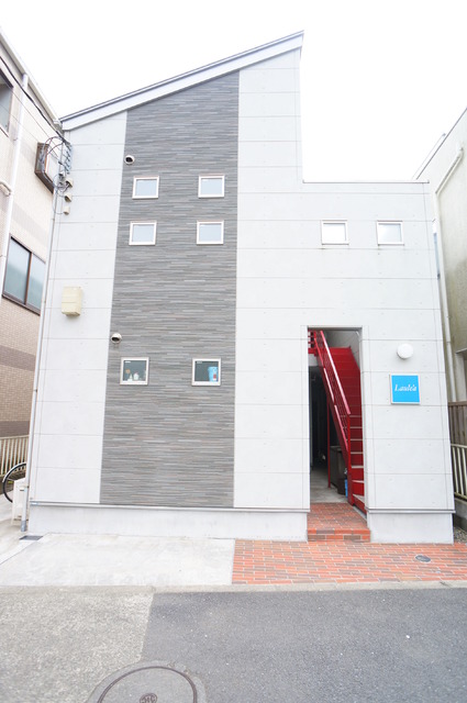 建物外観　多摩都市モノレール／　大塚・帝京大学　駅／　徒歩　２分の好立