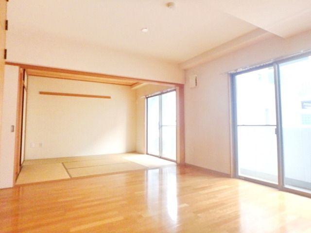 居室・リビング　★明るい居室空間★