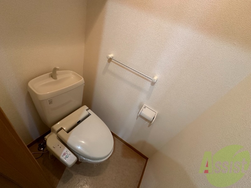 トイレ　キレイなお手洗いで安心してご利用頂けます。