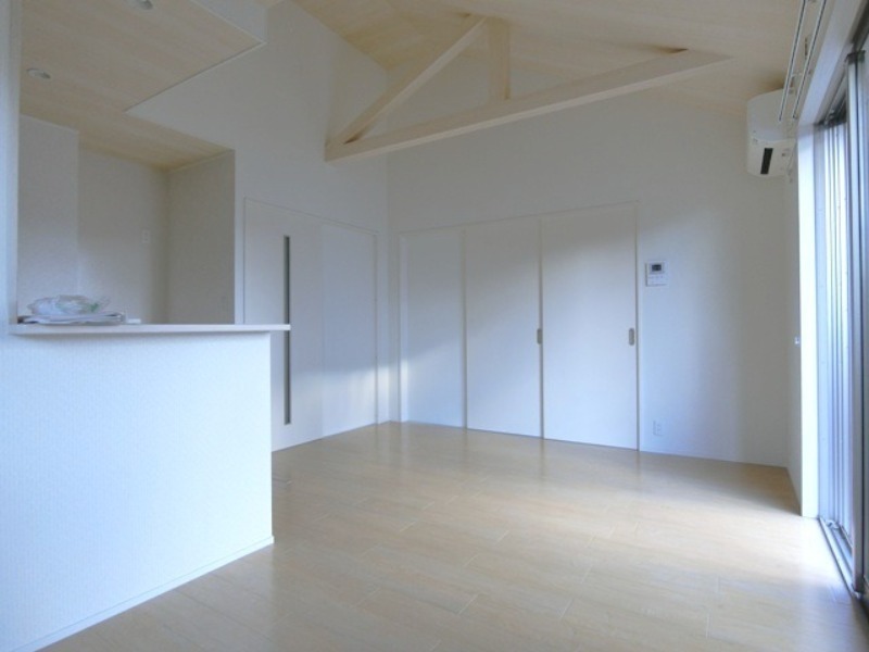 居室・リビング　図面と現状に相違がある場合には現状を優先