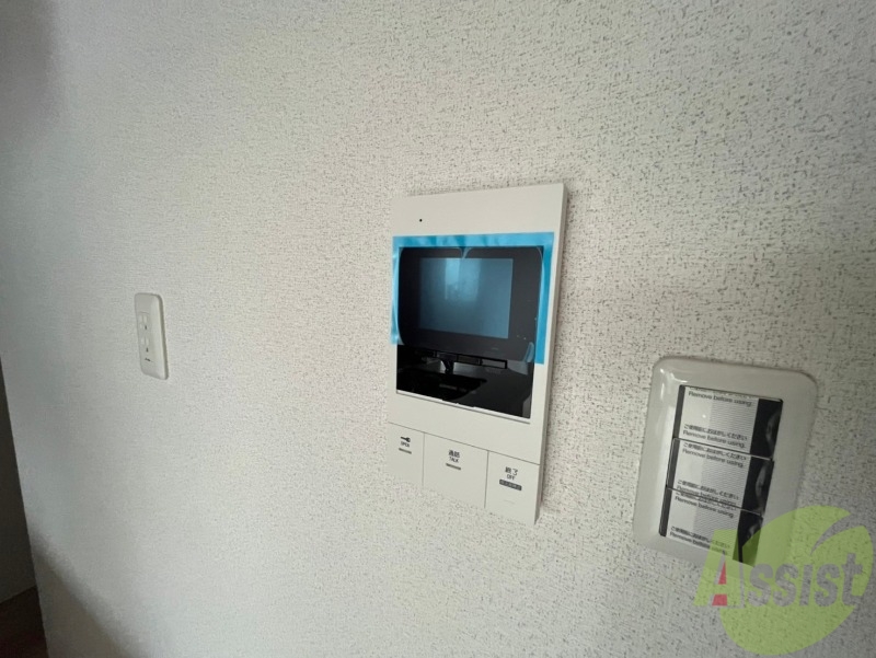 セキュリティ　ＴＶモニター付インターホンです。来客者の顔が見えるので安心！