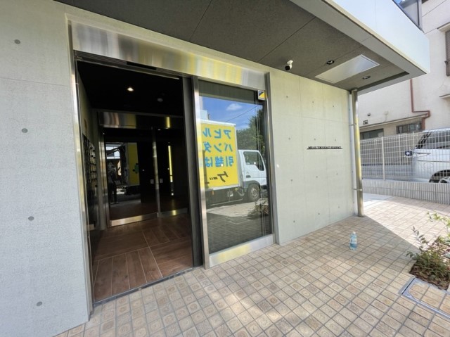 エントランス　エントランス