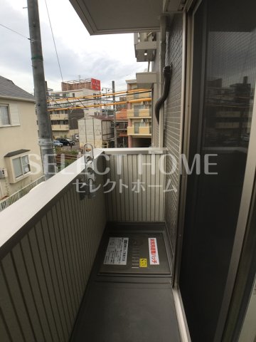 バルコニー　陽当たり良好なバルコニーです